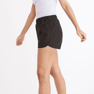 Madewell black pull on shorts L